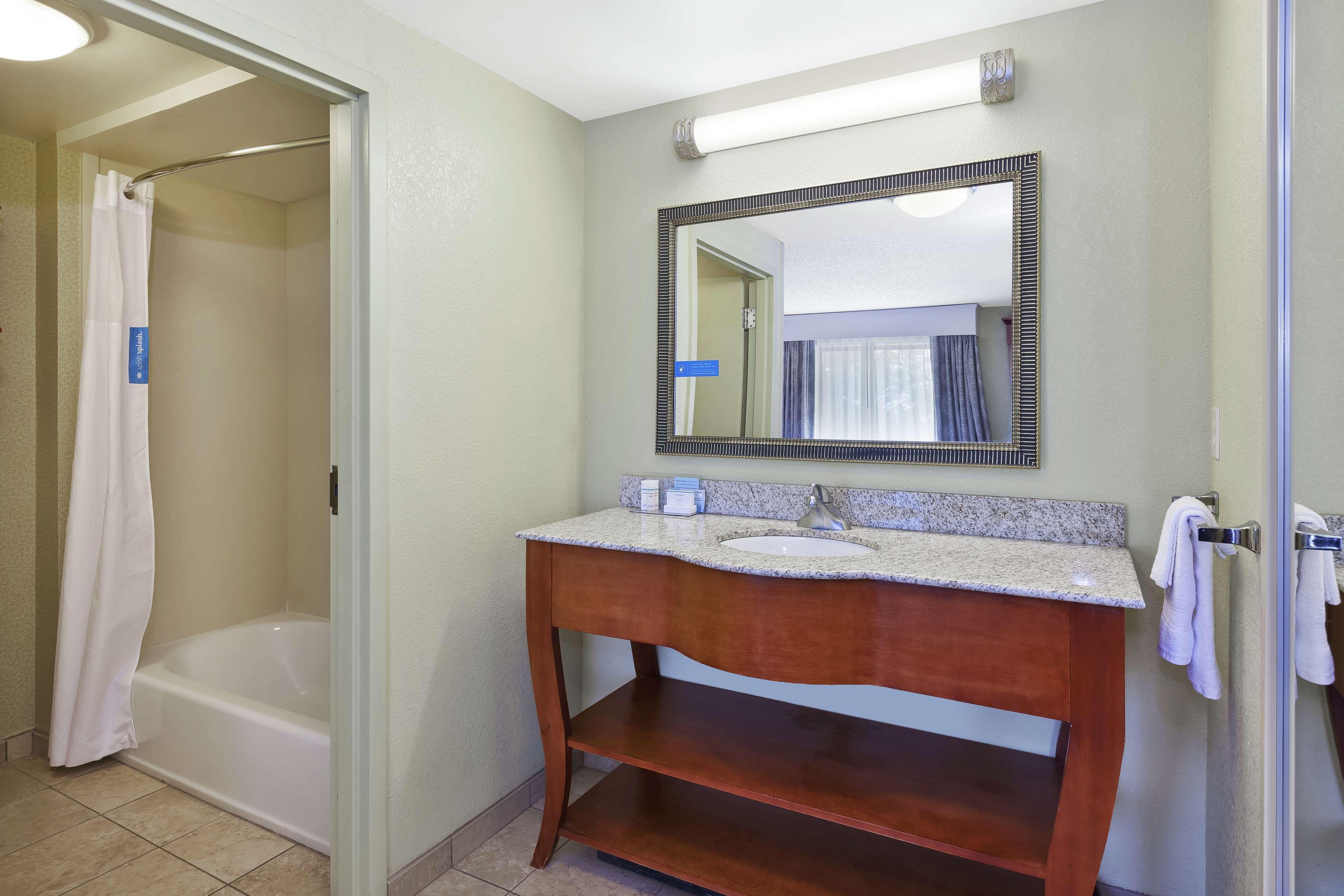 Hampton Inn & Suites Grand Rapids-Airport 28Th St Cascade Εξωτερικό φωτογραφία