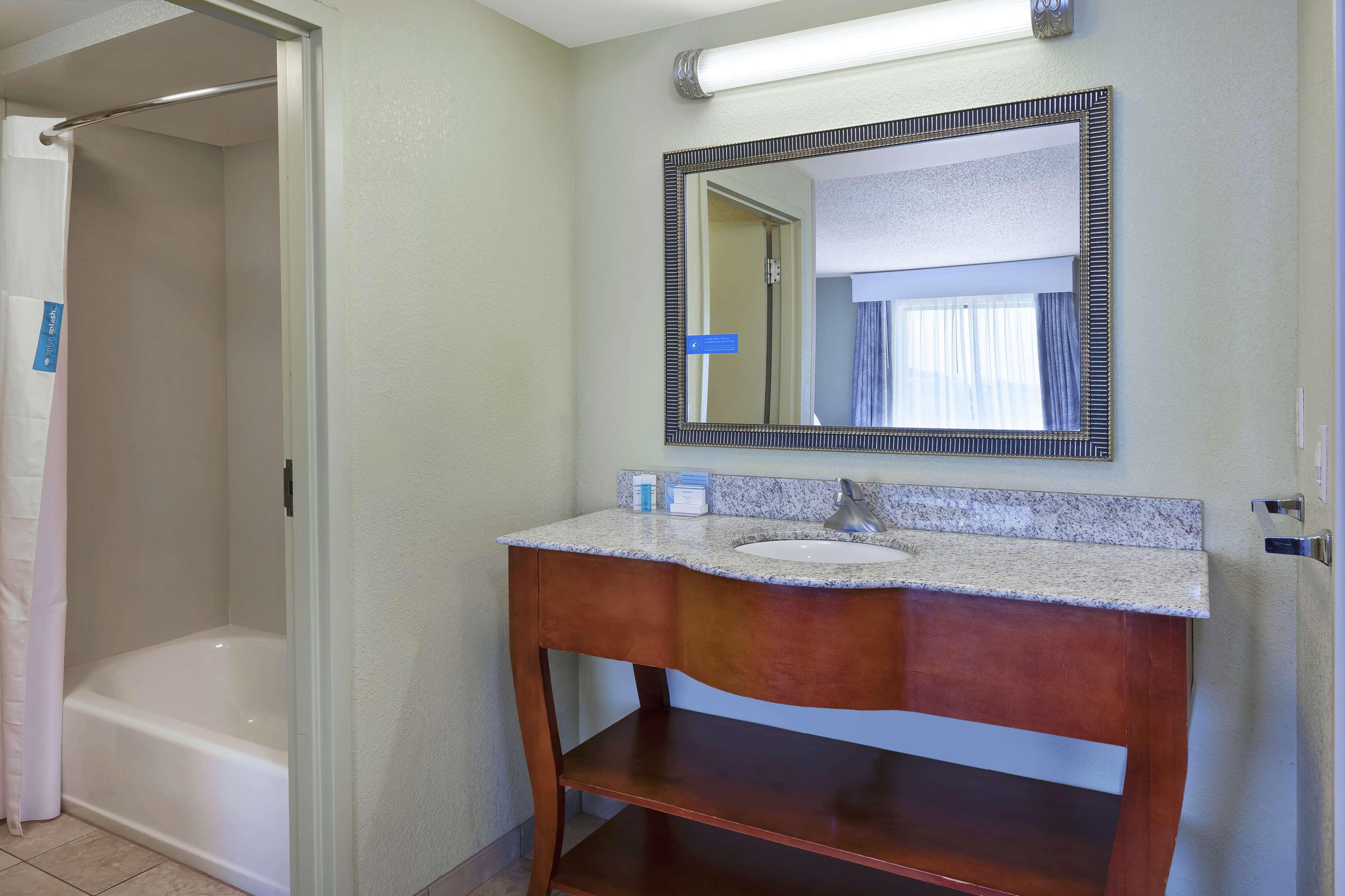 Hampton Inn & Suites Grand Rapids-Airport 28Th St Cascade Εξωτερικό φωτογραφία