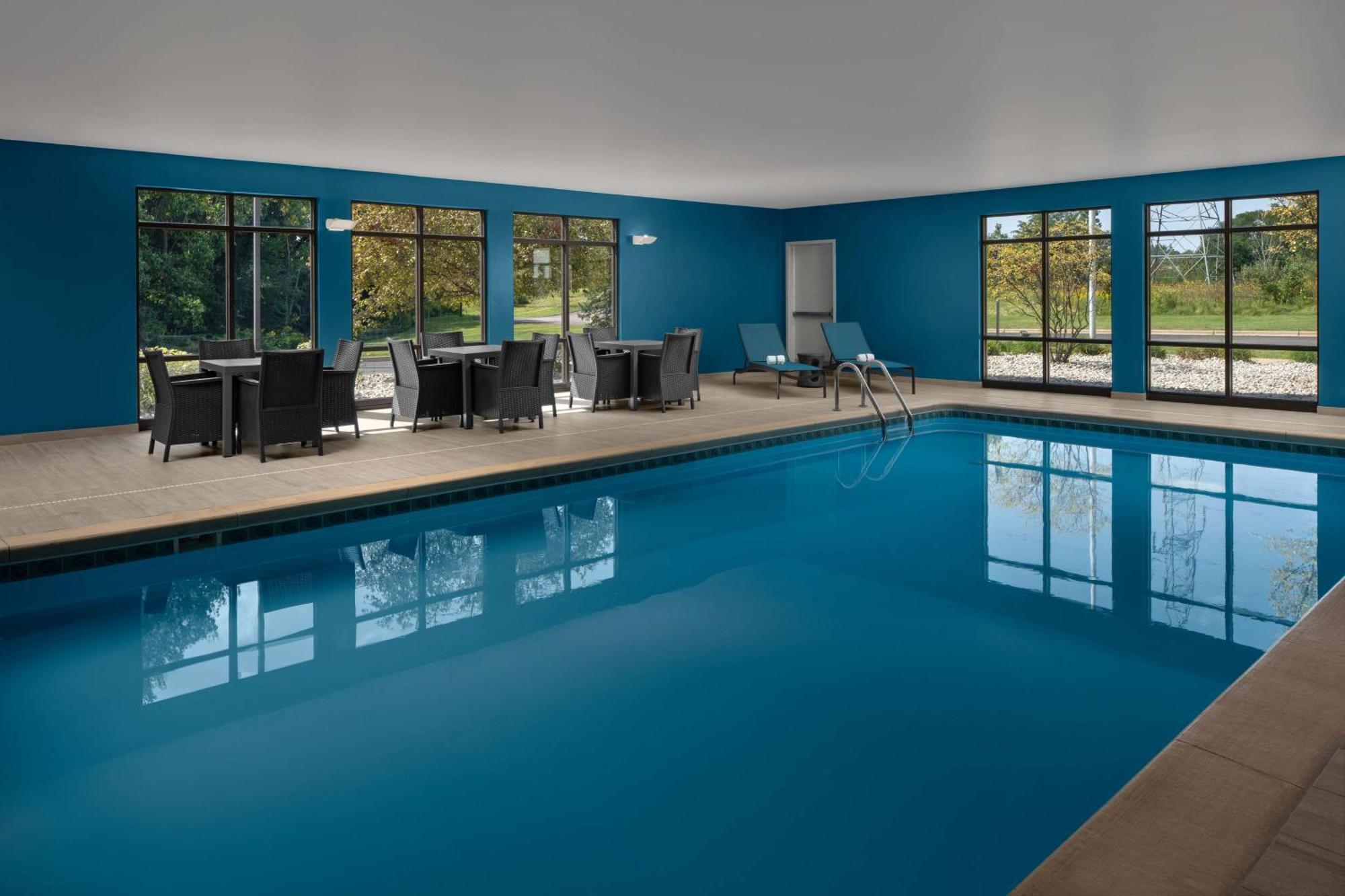 Hampton Inn & Suites Grand Rapids-Airport 28Th St Cascade Εξωτερικό φωτογραφία
