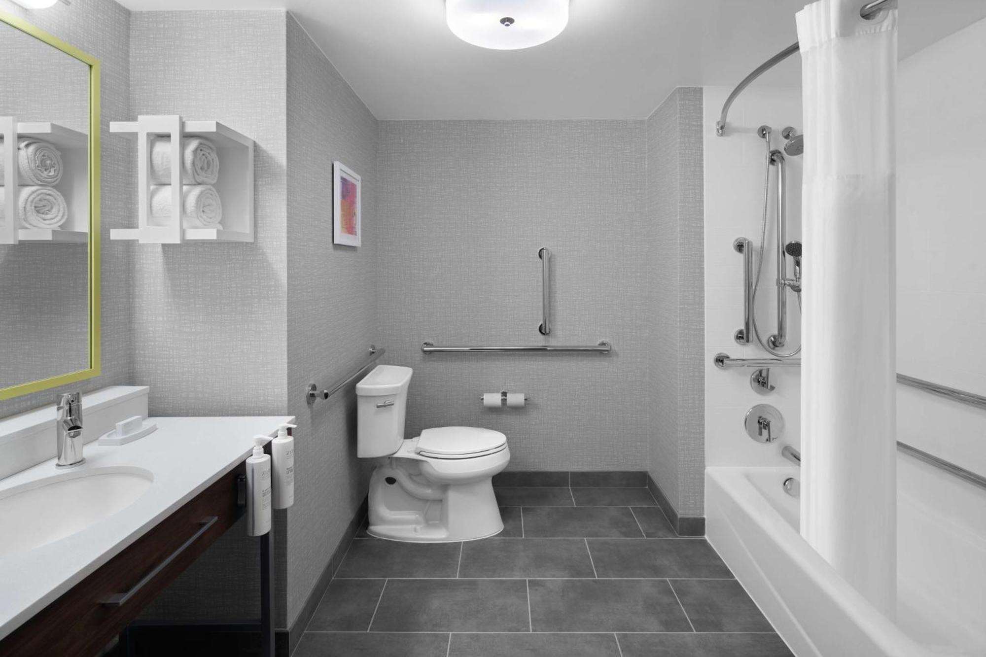 Hampton Inn & Suites Grand Rapids-Airport 28Th St Cascade Εξωτερικό φωτογραφία