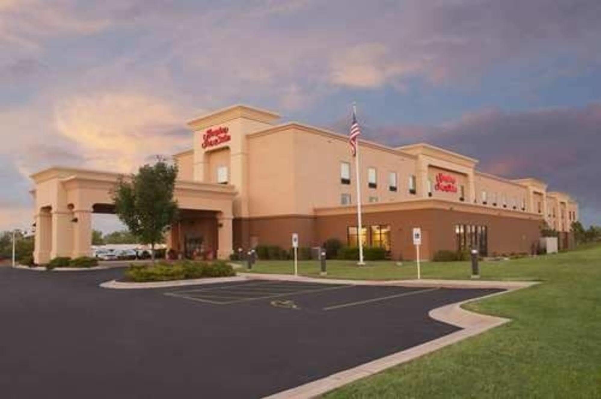 Hampton Inn & Suites Grand Rapids-Airport 28Th St Cascade Εξωτερικό φωτογραφία